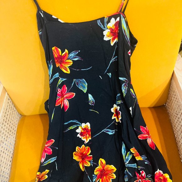 Floral Skort / Romper from Urban Outfitters - Picture 2 of 4